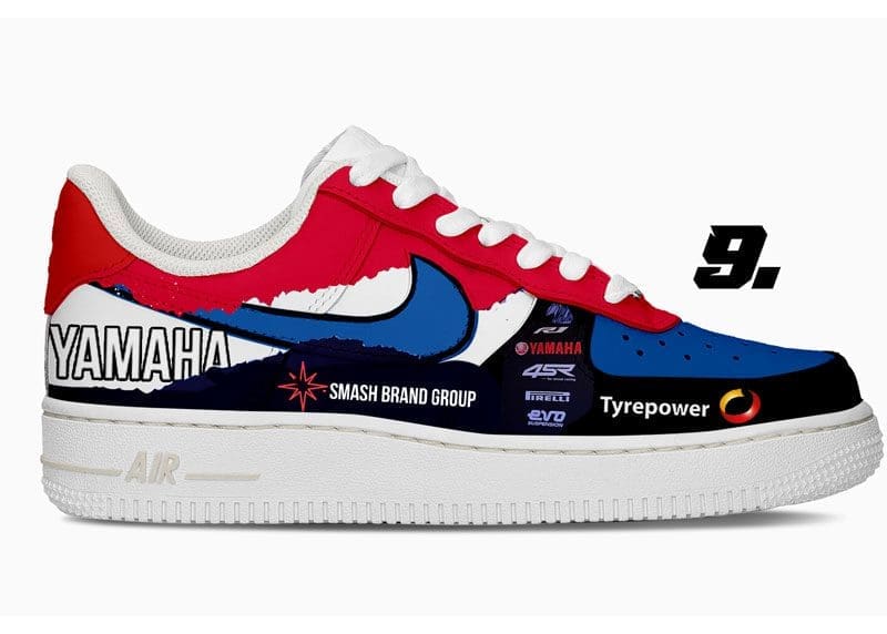 Kicks for superbike riders